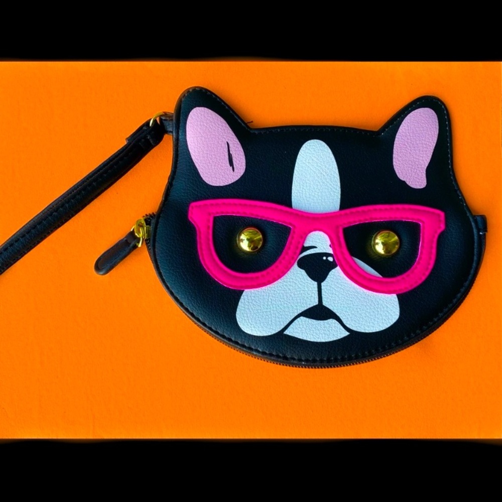 🐶 Betsey Johnson Wristlet 🐶